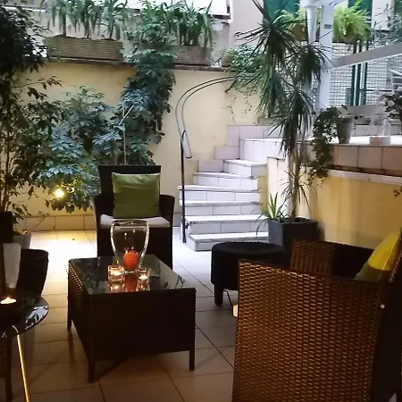 Πανσιόν Innvatican 4*