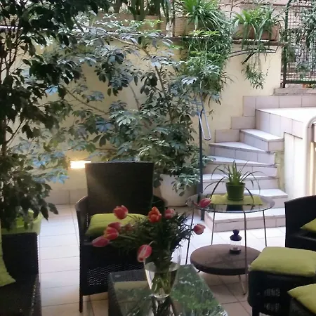 Innvatican Πανσιόν